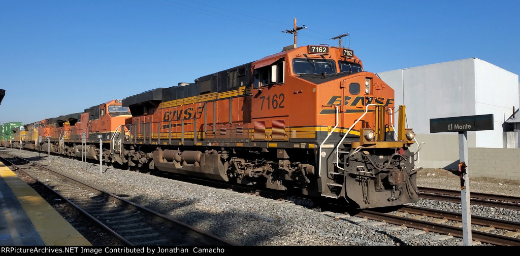 BNSF powered UP ZLCAI